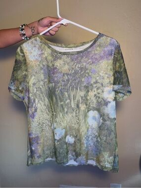 NICOLA Shimmer Mesh Green Floral Short Sleeve Tee with Lavender Accents